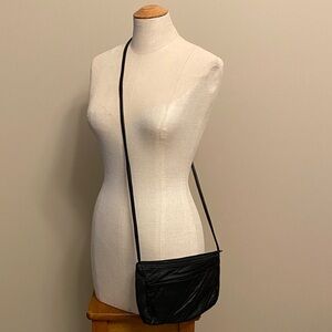Neto Vancouver mini crossbody bag. Black, vintage.